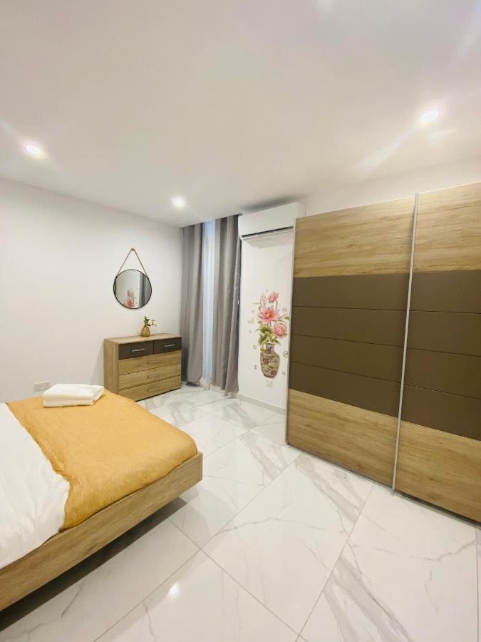 Spacious Deluxe Seaside Escape St. Paul's Bay Buitenkant foto